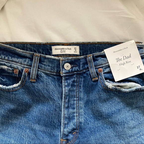 SOLD Abercrombie High-rise Dad Jean in Medium Wash - Picture 2 of 6